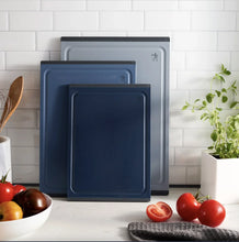 Cargar imagen en el visor de la galería, J.A. Henckels International 3-piece Cutting Board Set
